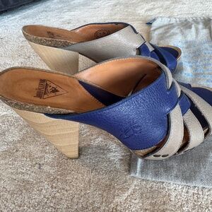 Fluevog purple and dove grey sandals